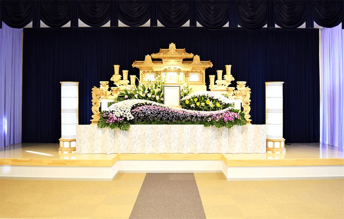 一般葬 69.5万円コースの祭壇